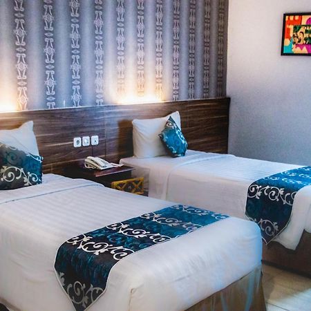 Grand Amira Hotel Solo, Azana Hotels Collection Exterior photo