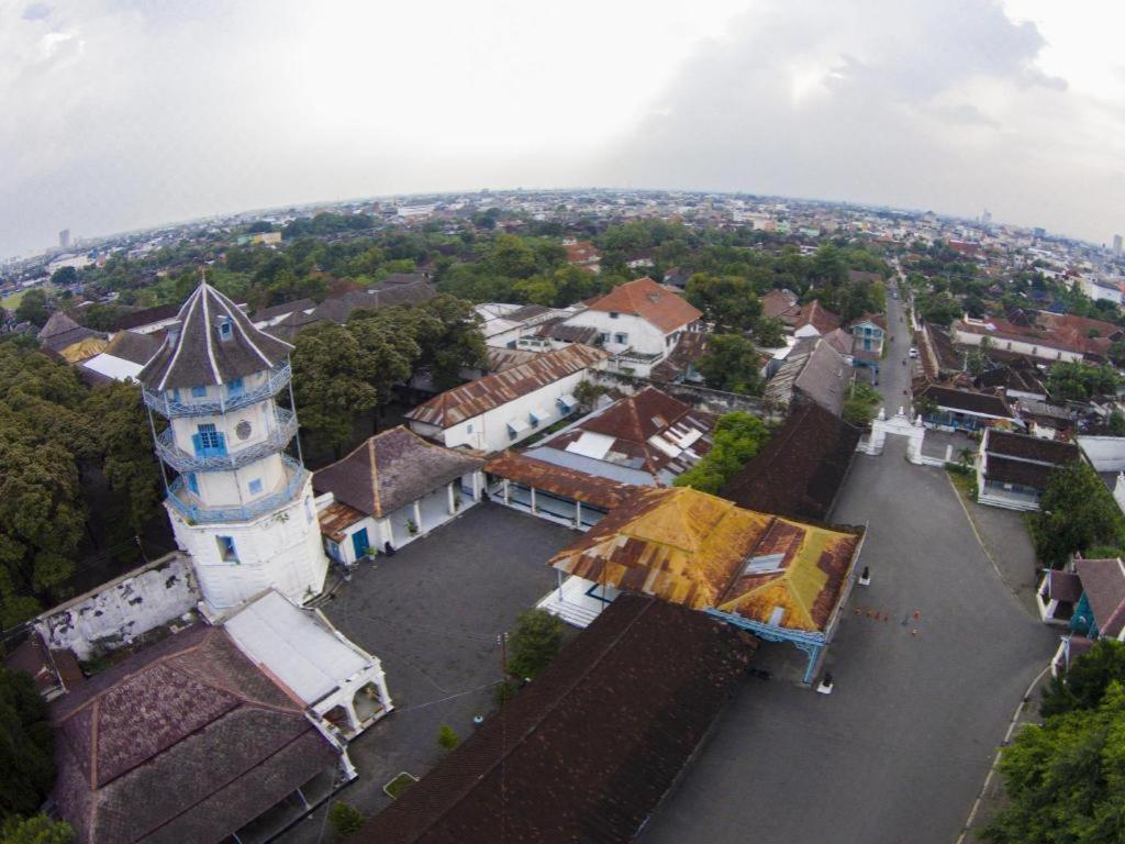 Grand Amira Hotel Solo, Azana Hotels Collection Exterior photo